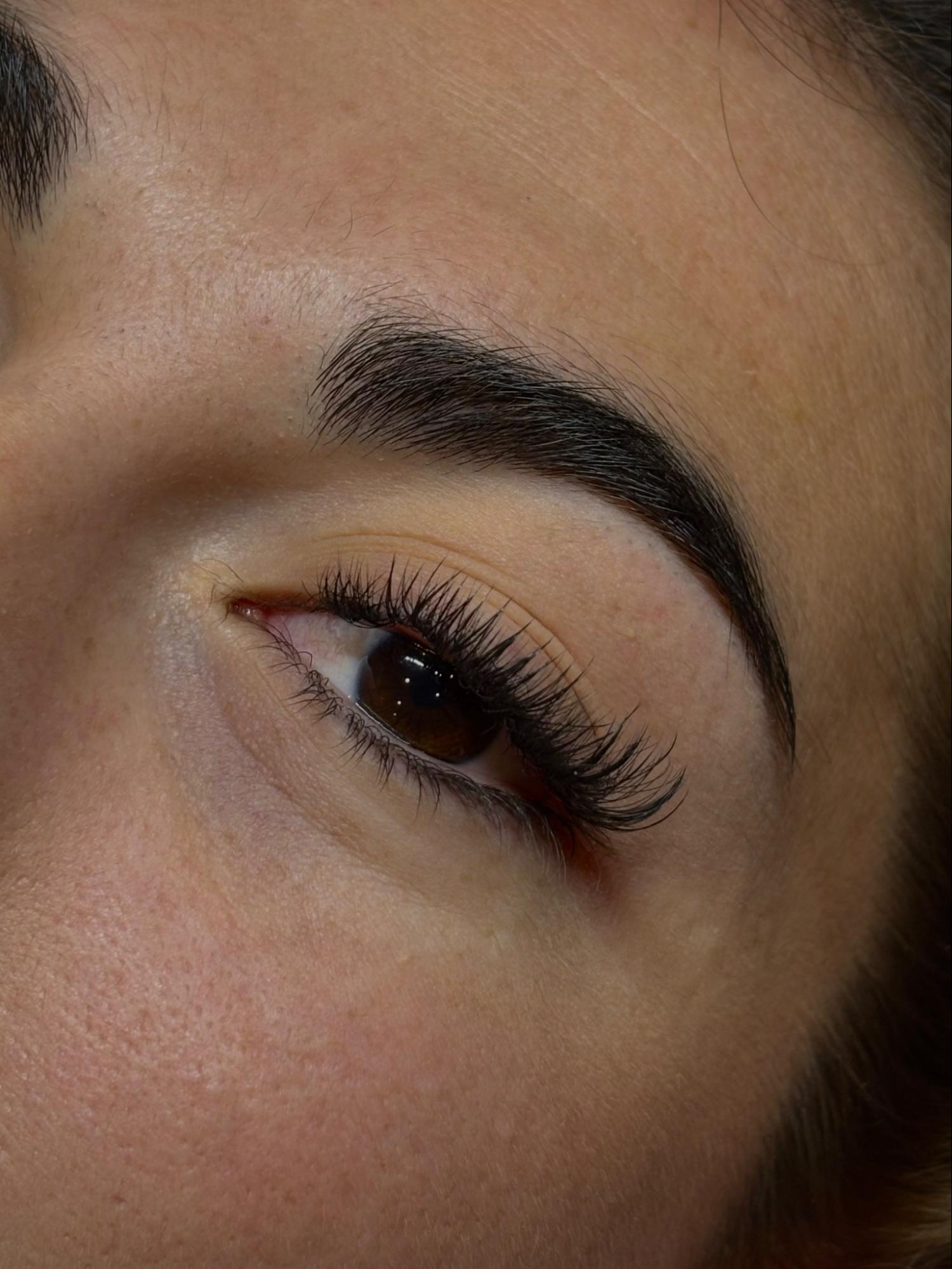Extension de cils cil à cil effet naturel - technicienne diplômée Saint-Médard-en-Jalles